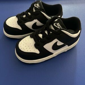 Nike Panda dunks